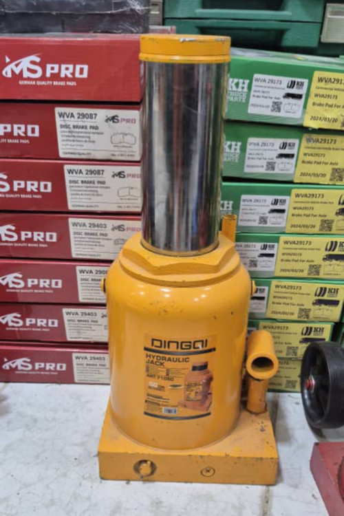 جک هیدرولیکی روغنی ۵۰ تنی دینگی مدل ۷۱۰۵۰