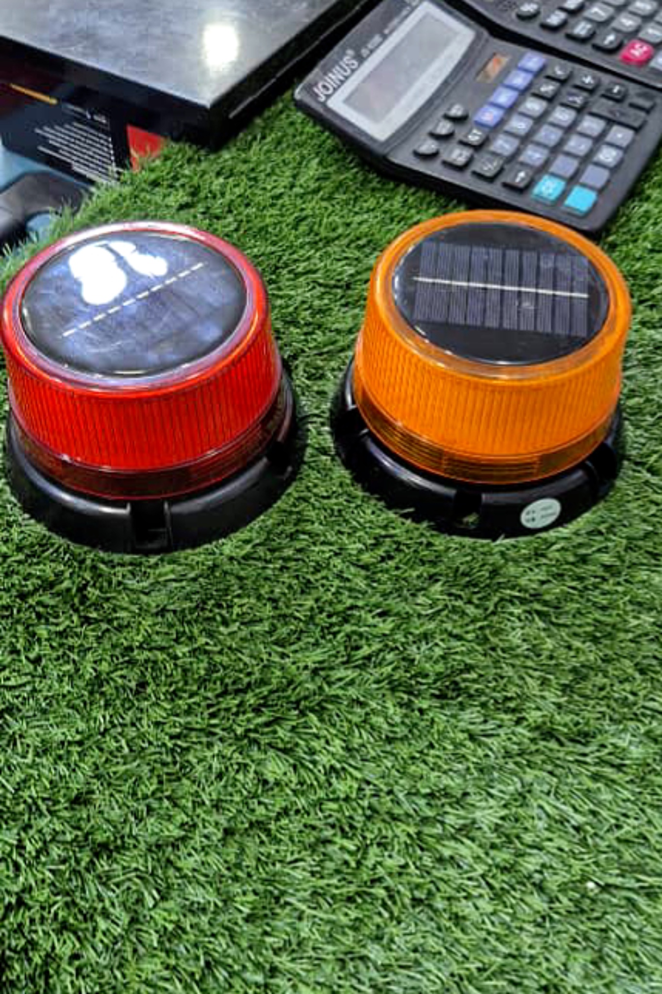 چراغ گردان خورشیدی LED هشدار و ایمنی با پایه آهنربایی ضد آب