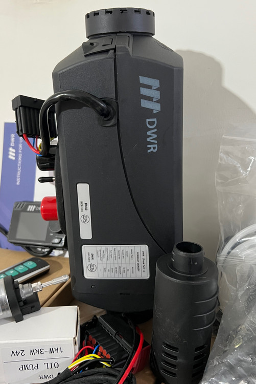 بخاری درجا ۱۲ ولت و حرکت ابرش باخر تکنولوژی المان سفارش پاریس برند DWR مدل D2