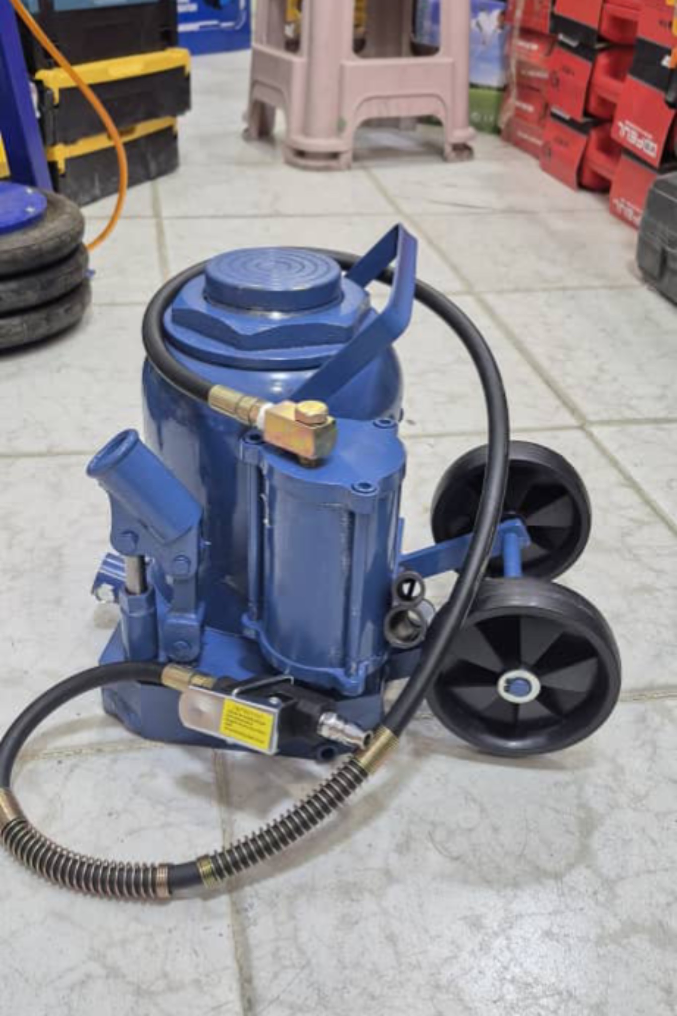 جک بادی و هیدرولیکی دوکاره چرخ دار ۵۰ تنی موتوس